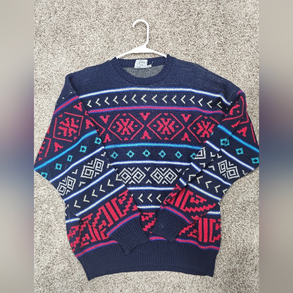 Geometric Patterned Navy Sweater